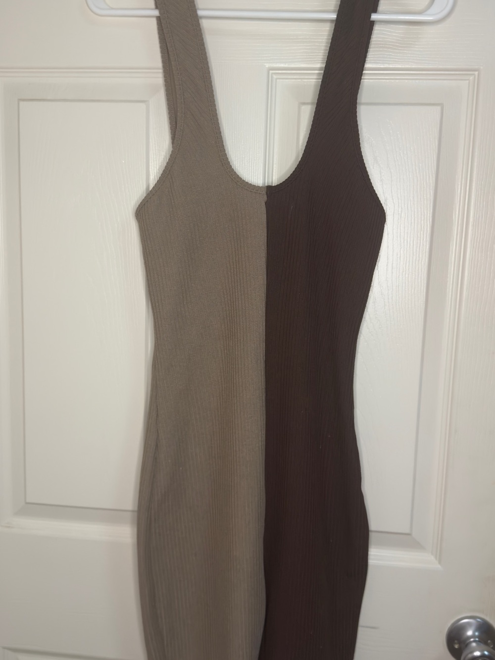 SHEIN Two-Tone Ribbed Midi Dress in Taupe & Dark Brown